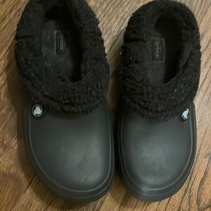 Crocs clogs woman size 9/men 7